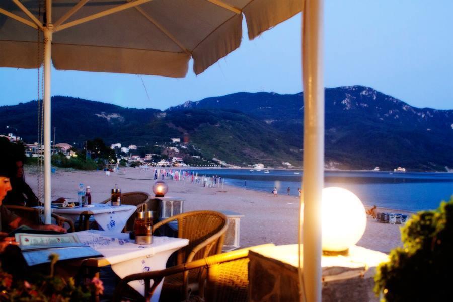 Dixtia Apartments Agios Georgios Pagon Exterior foto